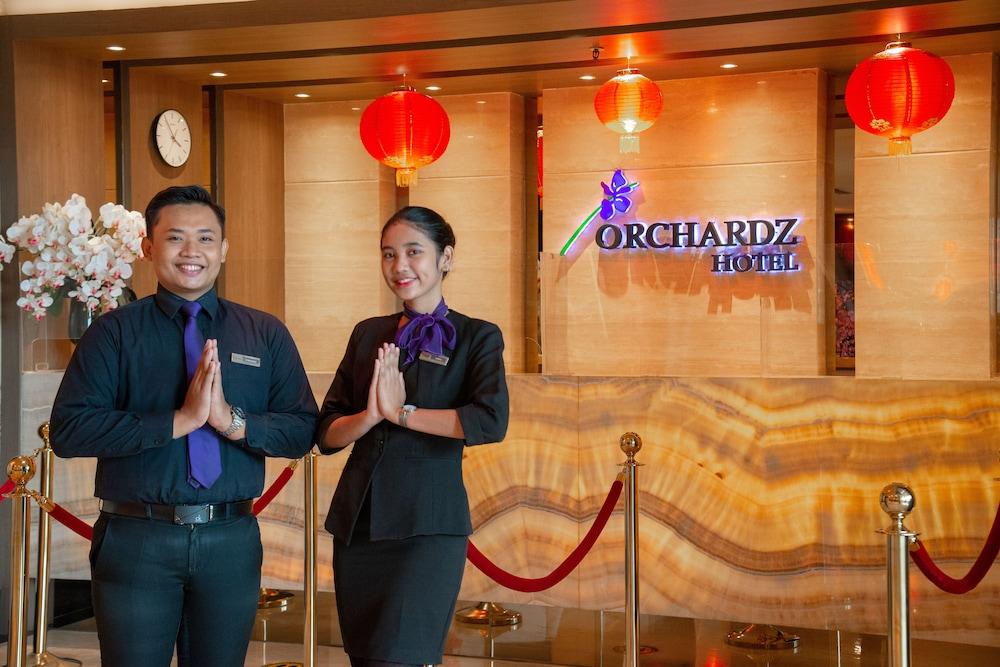 Orchardz Hotel Bandara Тангеранг Экстерьер фото